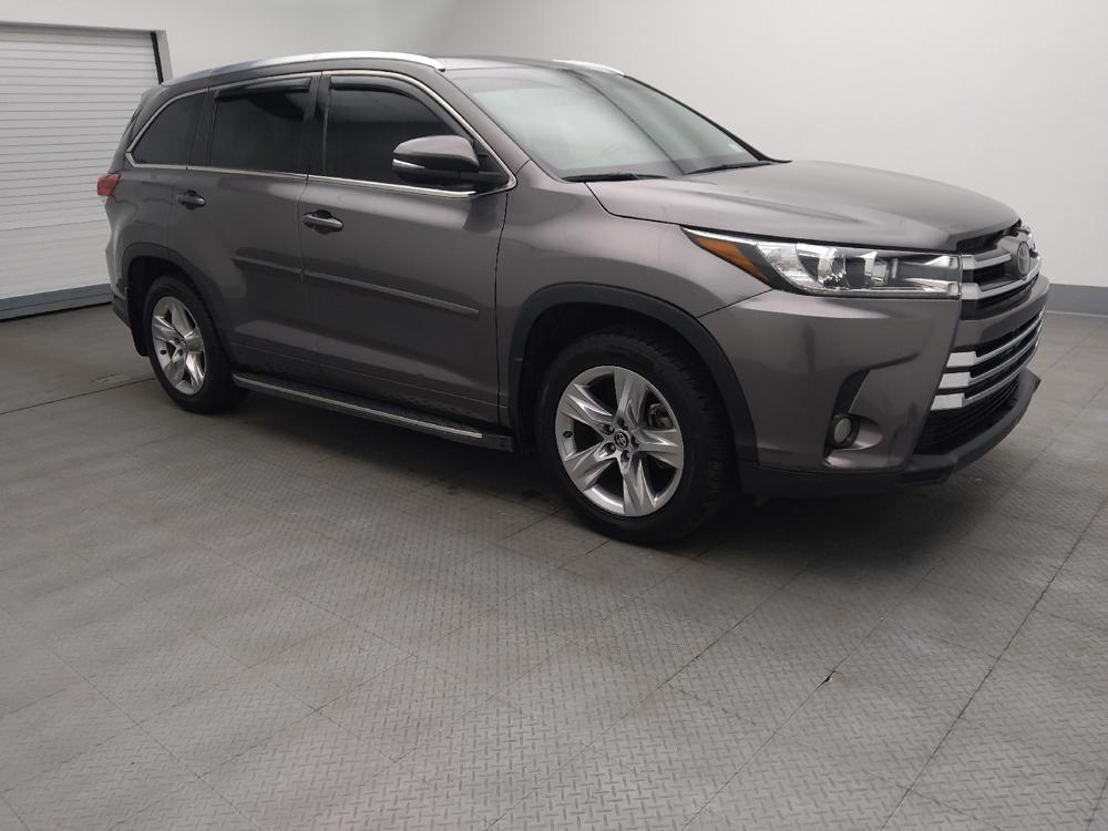 used 2018 Toyota Highlander car, priced at $26,195