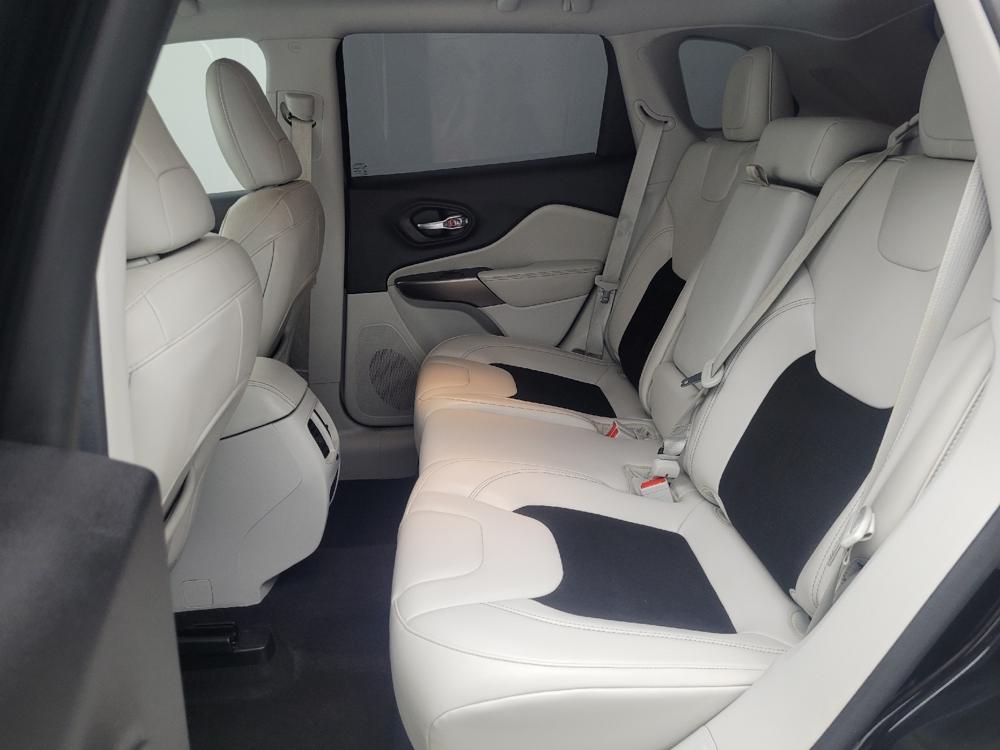 used 2020 Jeep Cherokee car, priced at $19,595