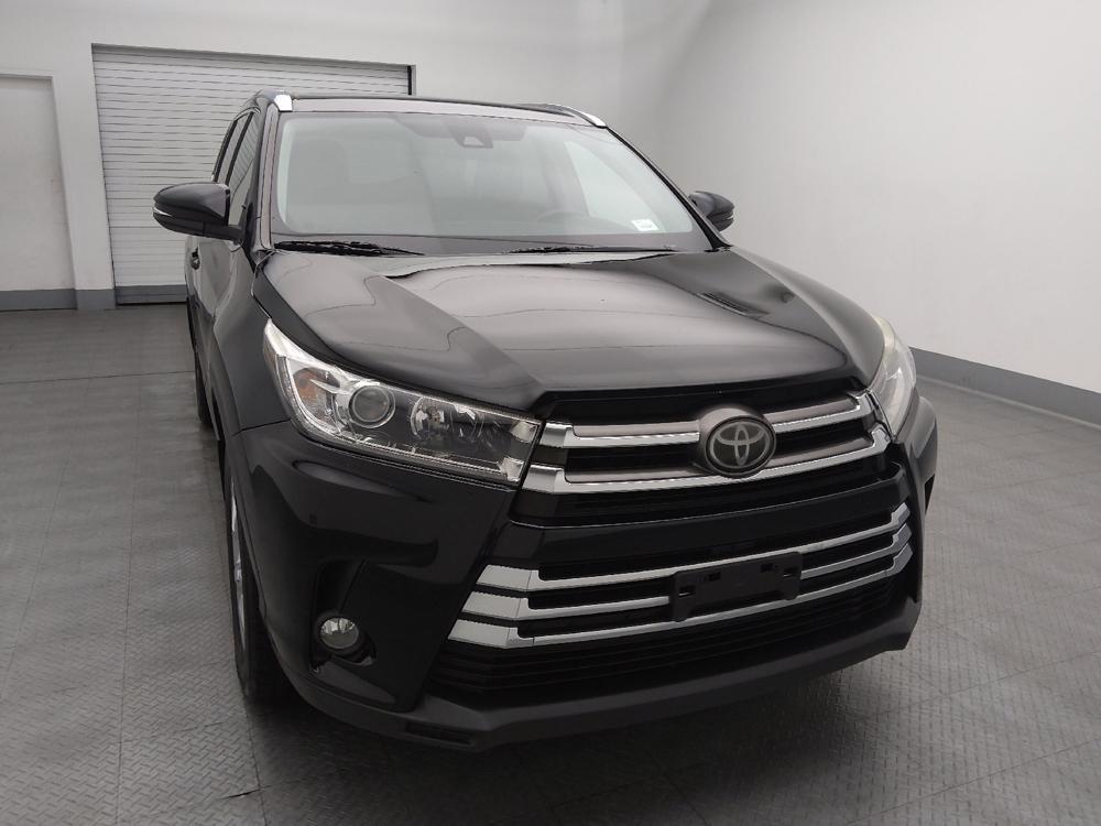 used 2017 Toyota Highlander car, priced at $23,995