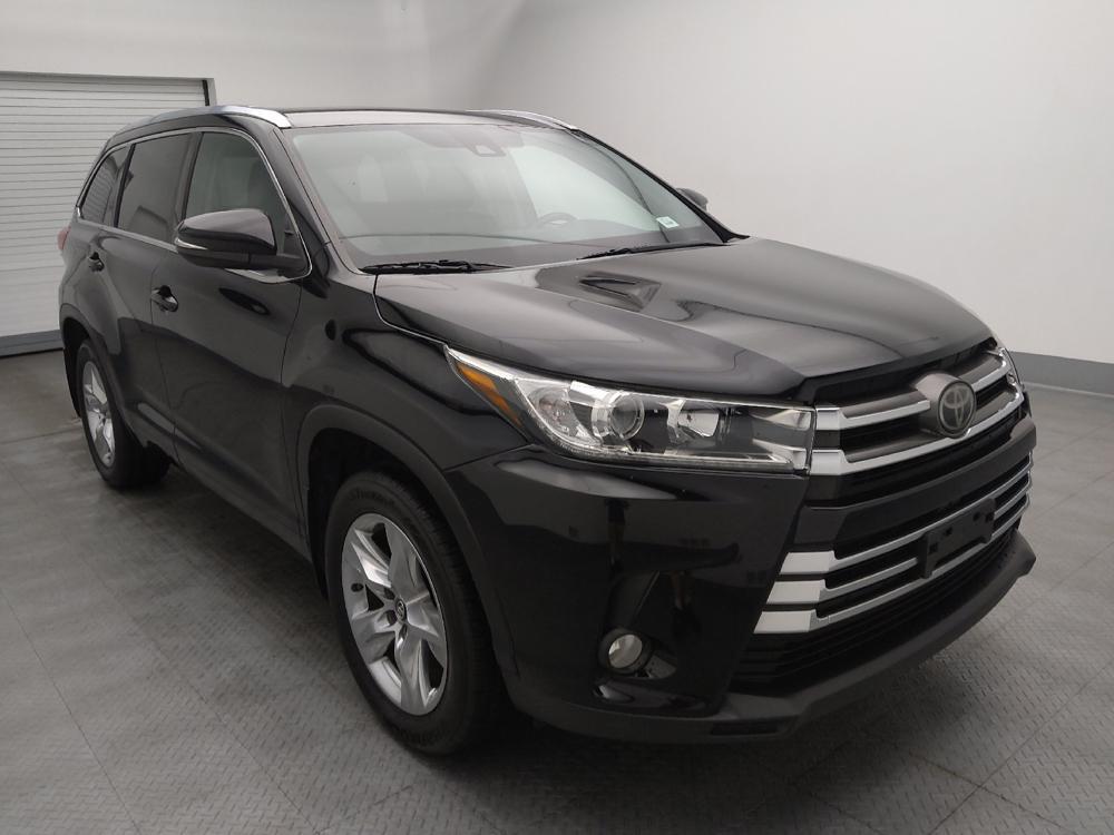 used 2017 Toyota Highlander car, priced at $23,995