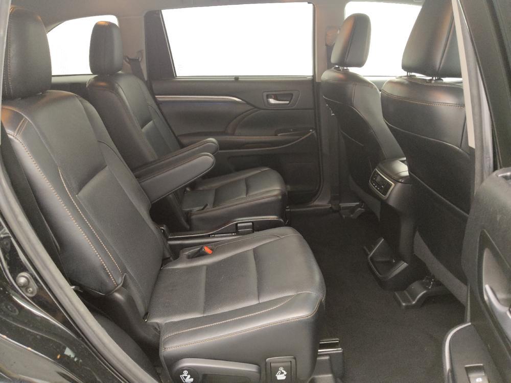 used 2017 Toyota Highlander car, priced at $23,995