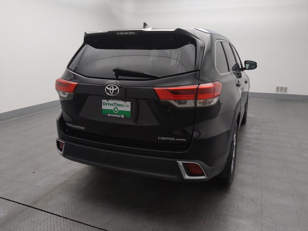 used 2017 Toyota Highlander car, priced at $23,995