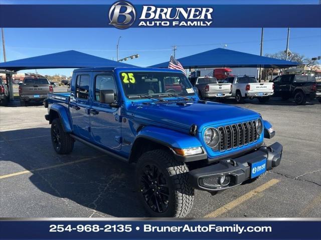 new 2025 Jeep Gladiator car, priced at $40,942