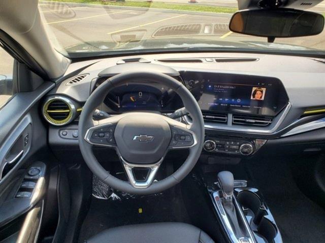 new 2025 Chevrolet Trax car, priced at $25,063
