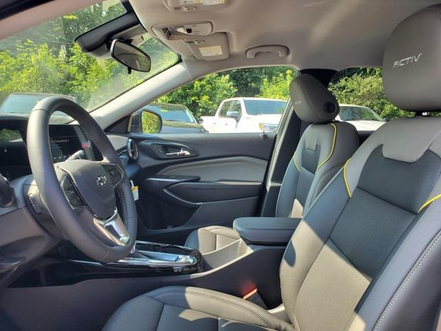 new 2025 Chevrolet Trax car, priced at $24,563