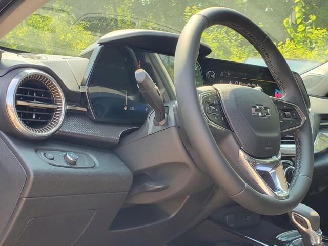 new 2025 Chevrolet Trax car, priced at $24,563