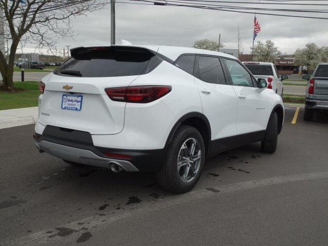 new 2025 Chevrolet Blazer car, priced at $35,872