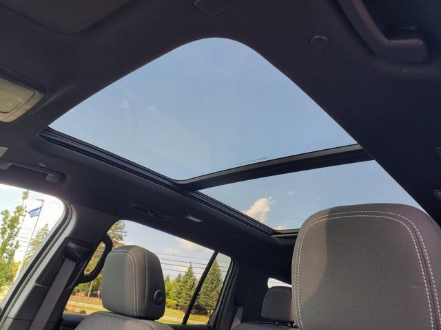 new 2026 Chevrolet Traverse car, priced at $42,905