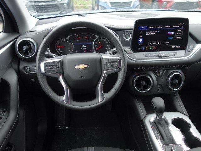 new 2025 Chevrolet Blazer car, priced at $35,872