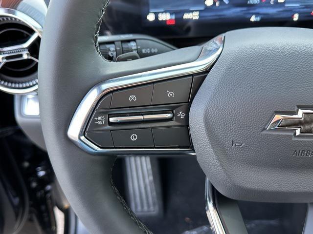 new 2026 Chevrolet Equinox car, priced at $32,415