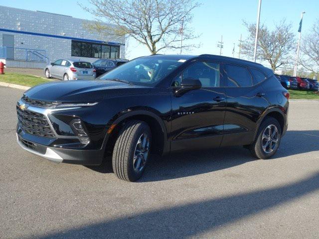 new 2025 Chevrolet Blazer car, priced at $37,261