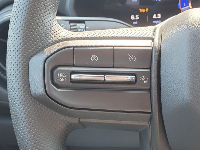 new 2025 Chevrolet Colorado car, priced at $38,617