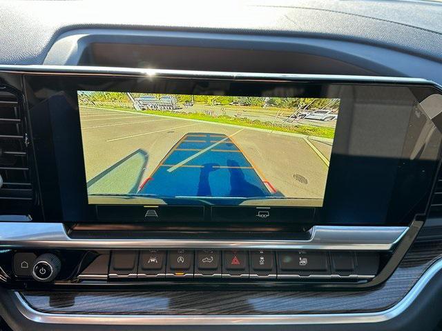 new 2026 Chevrolet Silverado 1500 car, priced at $43,680