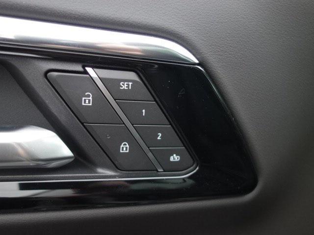 new 2025 Chevrolet Suburban car, priced at $76,586