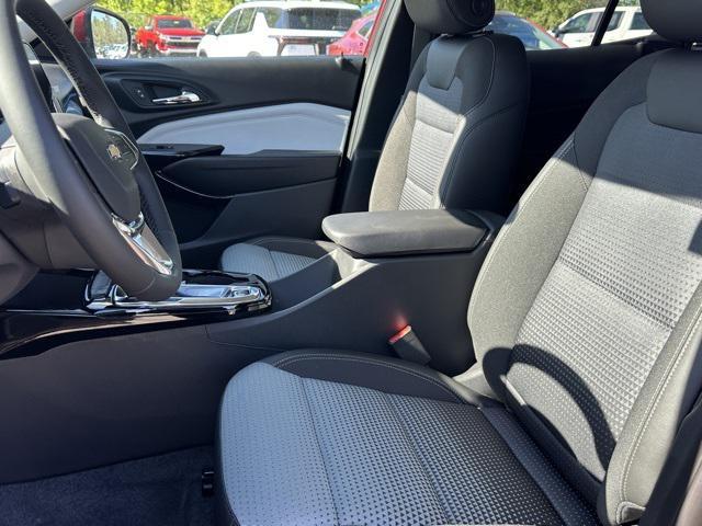 new 2025 Chevrolet Trax car, priced at $23,222