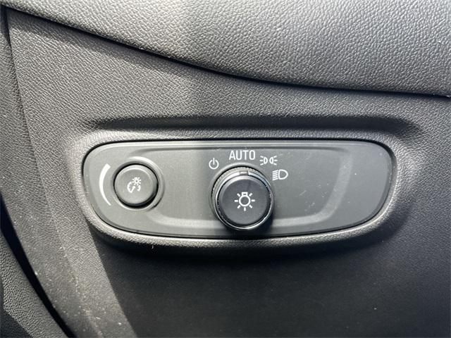 used 2022 Chevrolet Equinox car, priced at $19,519