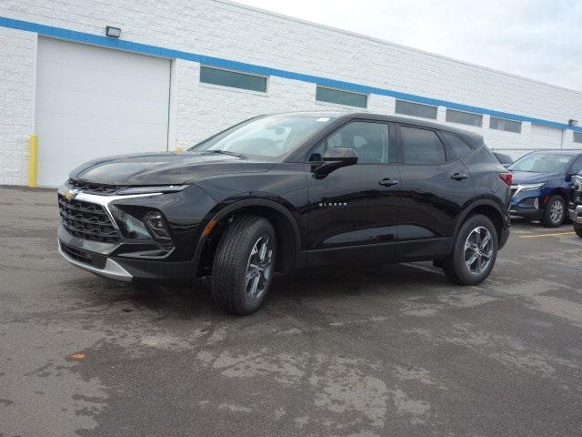 new 2025 Chevrolet Blazer car, priced at $38,995