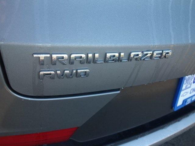 new 2025 Chevrolet TrailBlazer car, priced at $27,095