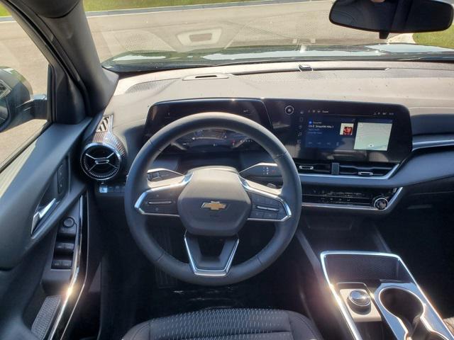 new 2026 Chevrolet Equinox car, priced at $29,220