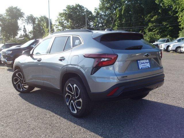 new 2025 Chevrolet Trax car, priced at $26,585