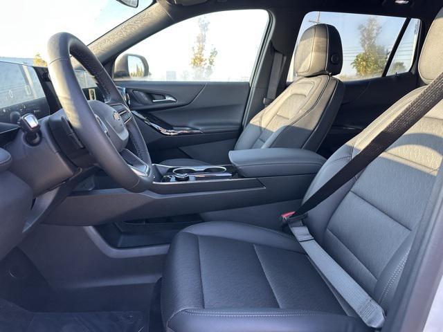 new 2026 Chevrolet Equinox car, priced at $31,108