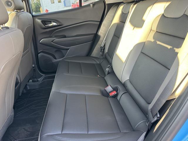 new 2025 Chevrolet Trax car, priced at $25,253