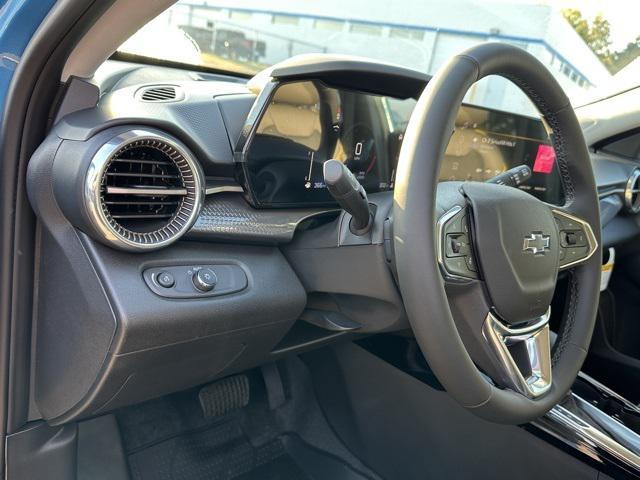 new 2025 Chevrolet Trax car, priced at $25,253