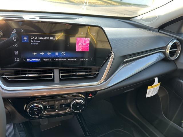 new 2025 Chevrolet Trax car, priced at $25,253