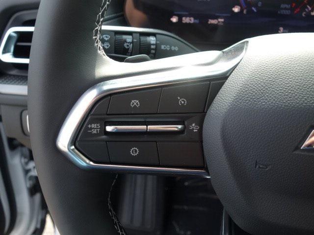 new 2025 Chevrolet Traverse car, priced at $40,838