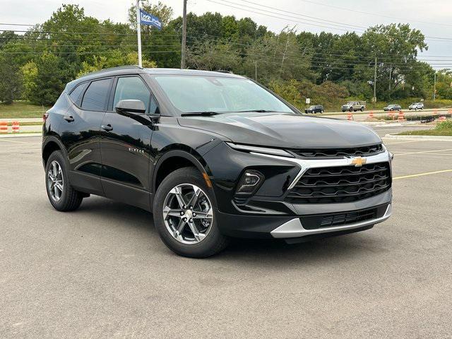new 2025 Chevrolet Blazer car, priced at $34,572