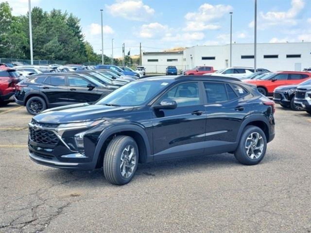 new 2025 Chevrolet Trax car, priced at $23,463