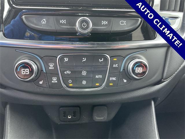 used 2023 Chevrolet Traverse car, priced at $34,802