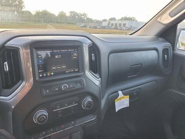 new 2025 Chevrolet Silverado 1500 car, priced at $40,079