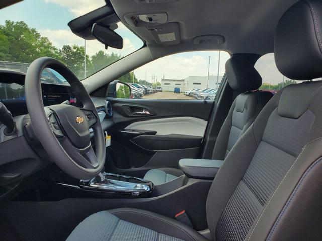 new 2025 Chevrolet Trax car, priced at $22,202