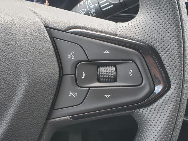 new 2025 Chevrolet Trax car, priced at $22,202