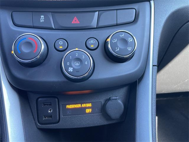 used 2022 Chevrolet Trax car, priced at $17,474