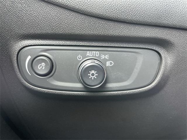 used 2022 Chevrolet Equinox car, priced at $21,620