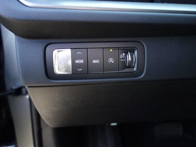 new 2025 Chevrolet Traverse car, priced at $40,401