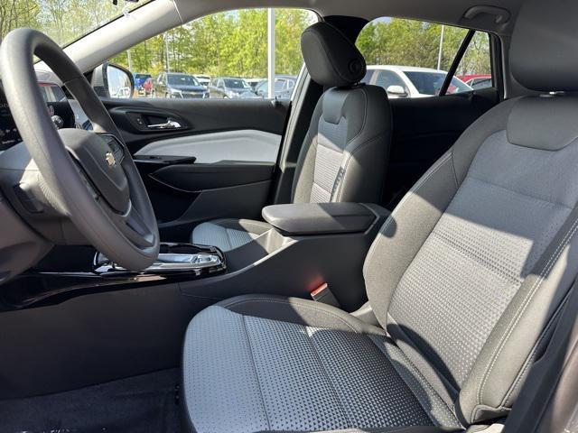 new 2025 Chevrolet Trax car, priced at $22,702