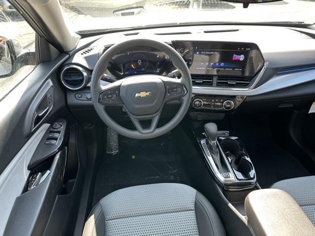 new 2025 Chevrolet Trax car, priced at $22,702