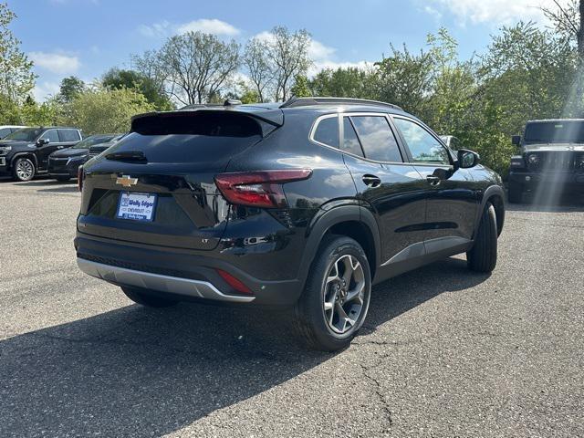 new 2025 Chevrolet Trax car, priced at $22,702