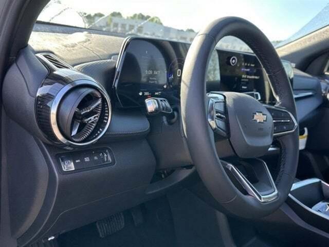 new 2026 Chevrolet Equinox car, priced at $29,720