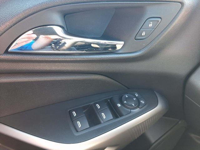 used 2024 Chevrolet Trax car, priced at $20,438