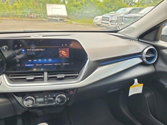 new 2025 Chevrolet Trax car, priced at $23,222