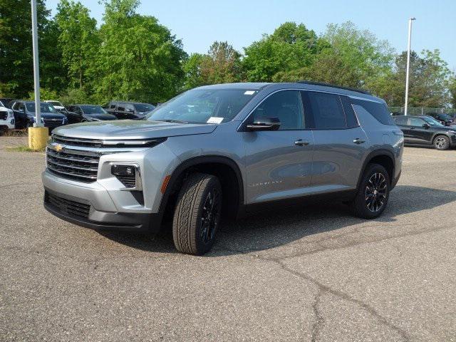 new 2025 Chevrolet Traverse car, priced at $43,522