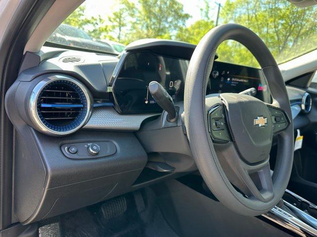 new 2025 Chevrolet Trax car, priced at $22,702
