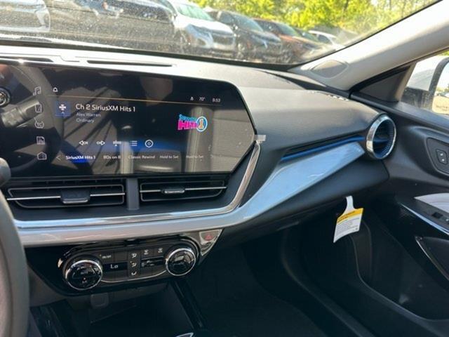 new 2025 Chevrolet Trax car, priced at $22,702