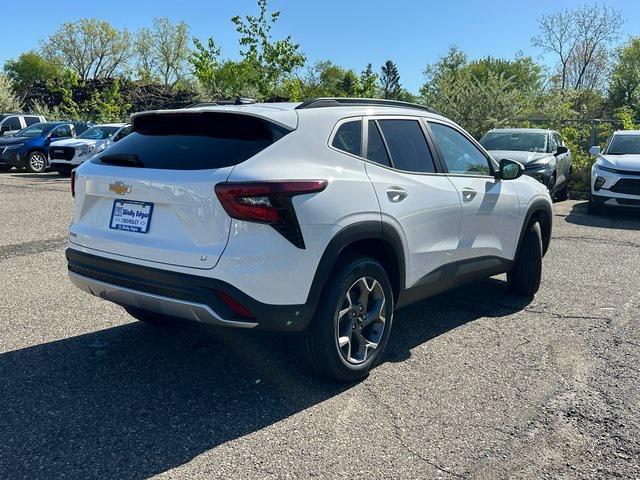 new 2025 Chevrolet Trax car, priced at $22,702