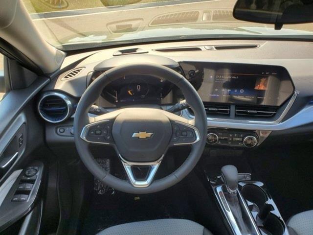 new 2025 Chevrolet Trax car, priced at $23,463