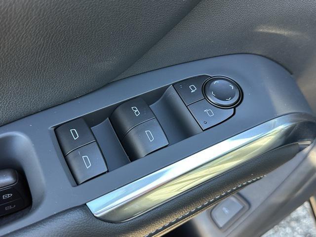 new 2026 Chevrolet Traverse car, priced at $40,837